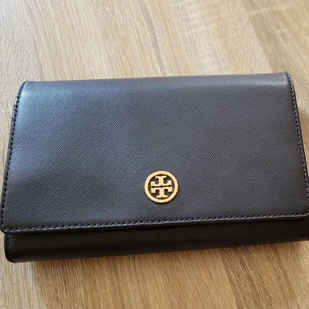 Tory Burch Robinson lether chain wallet